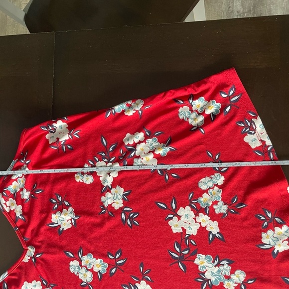 Papermoon Red Floral Camisole in size Medium - Picture 8 of 9